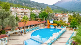 Perdikia Hill & Family Hotel