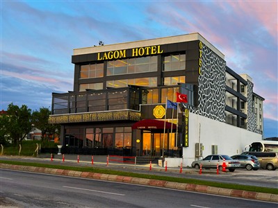 Lagom Hotel (Alkolsüz Aile Hoteli)