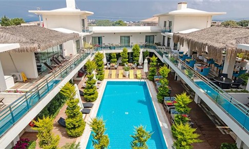 The D Hotel Çeşme Spa & Resort İzmir Çeşme Fahrettinpaşa Mah.