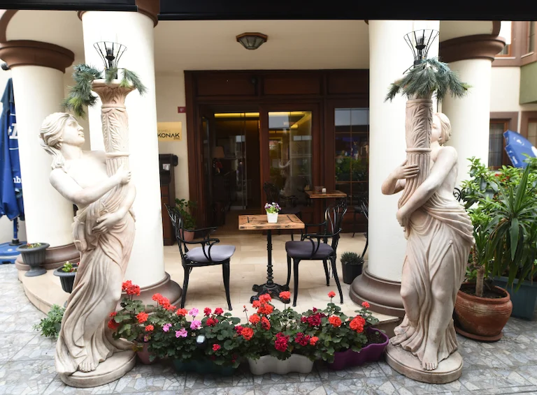Çeşmeli Konak Otel Silivri İstanbul Silivri Yeni Mahalle