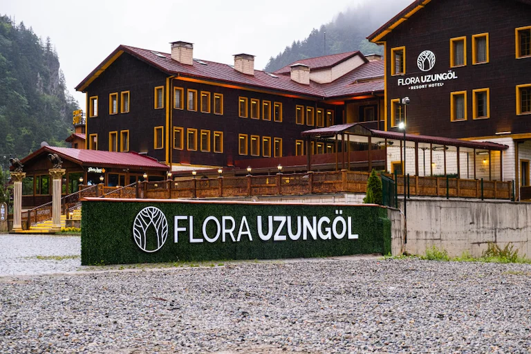 Flora Uzungöl Resort Hotel Trabzon Çaykara Uzungöl