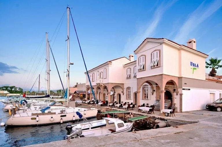 Gümrük Urla Otel İzmir Urla İskele