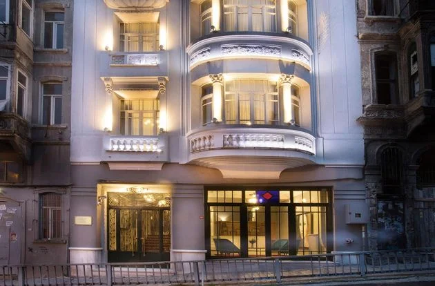 Lina Hotel Taksim Pera İstanbul Beyoğlu Kamer Hatun
