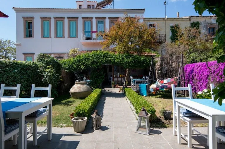 Lunarya Guest House Balıkesir Ayvalık Mithatpaşa