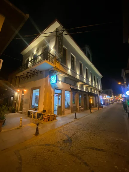 Özel Otel Balıkesir Ayvalık Fevzipaşa- Vehbibey Mahallesi
