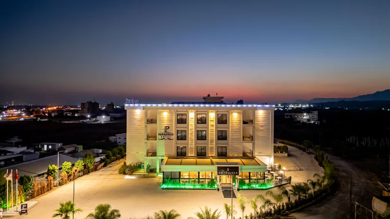 Paradisos Hotel Lefkoşa