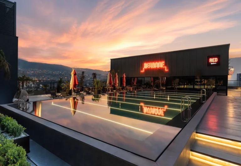 Radisson RED İzmir Point Bornova İzmir Bornova