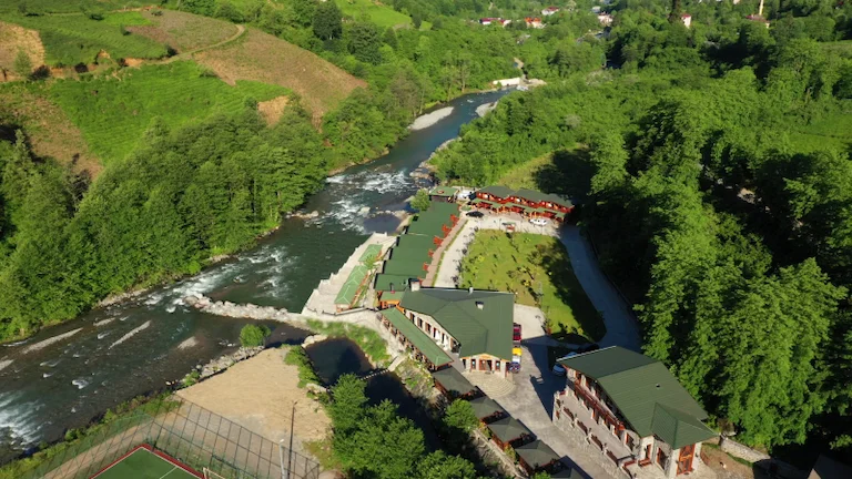 Teona Bungalov Rize Fındıklı Özerler Mahallesi