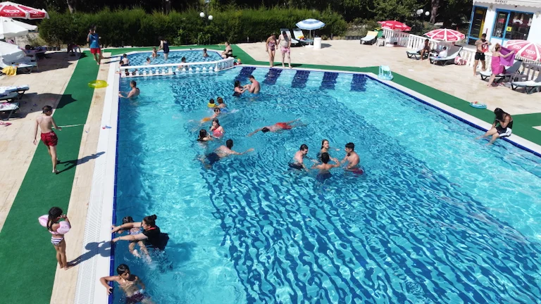 The Palm Club Apart Otel Aydın Kuşadası Bayraklıdede