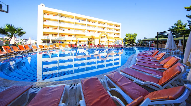 Tuntaş Family Suites Kuşadası Aydın Kuşadası Kadınlar Denizi