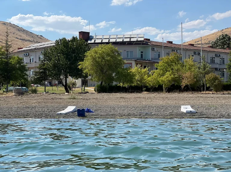 Turpol Turistik Tesisleri Elazığ Sivrice Hazar Gölü