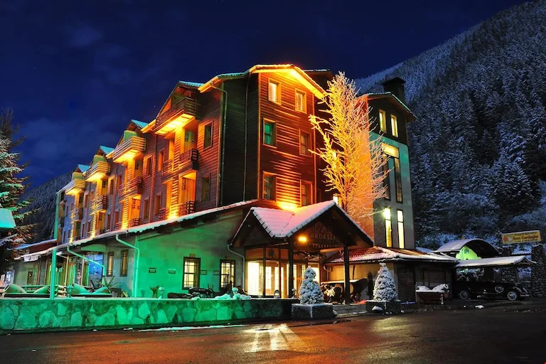 Uzungöl İnan Kardeşler Otel Trabzon Çaykara Uzungöl