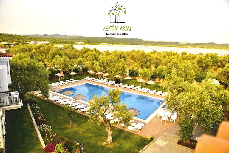 Zeytin Arası Taş Evler Balıkesir Ayvalık Sarımsaklı