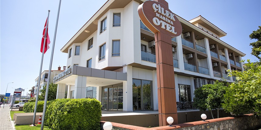 Çilek Marina Otel İzmir Çeşme 