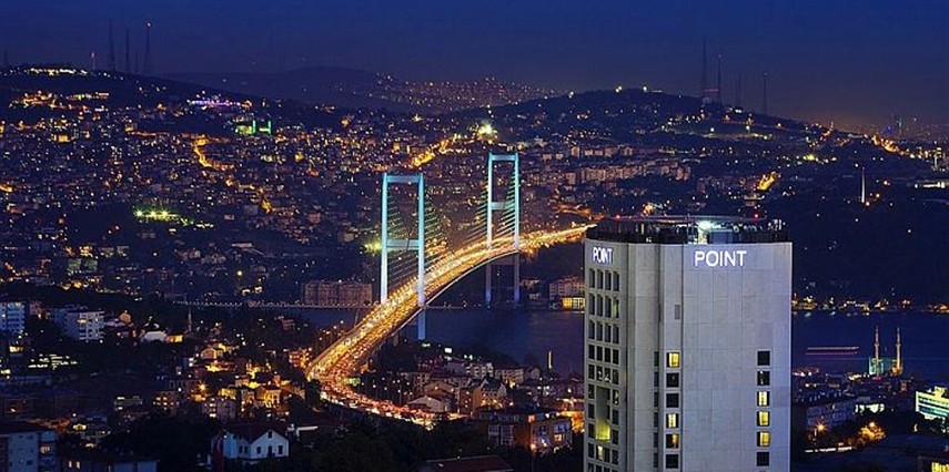 Point Hotel Barbaros-Arctic Monkeys İstanbul Şişli 