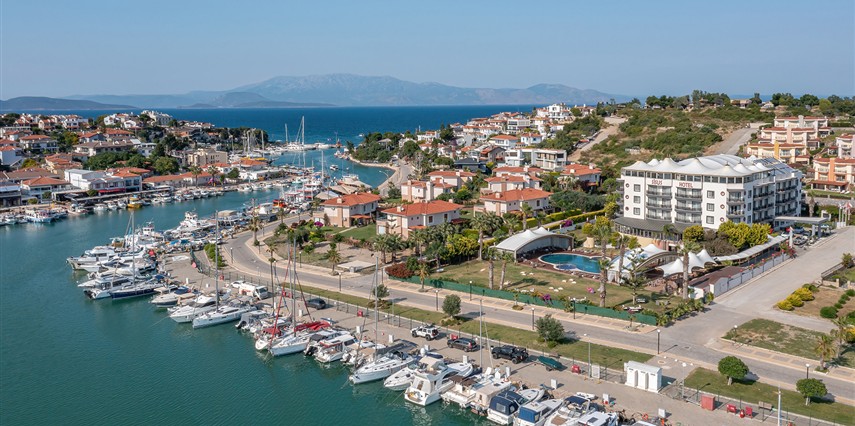 Sisus Marina İzmir Çeşme 