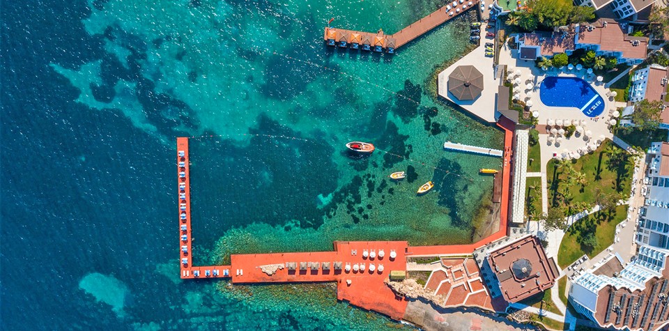 Le Bleu Hotel & Resort