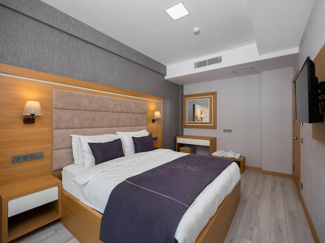 Suite Land View Room