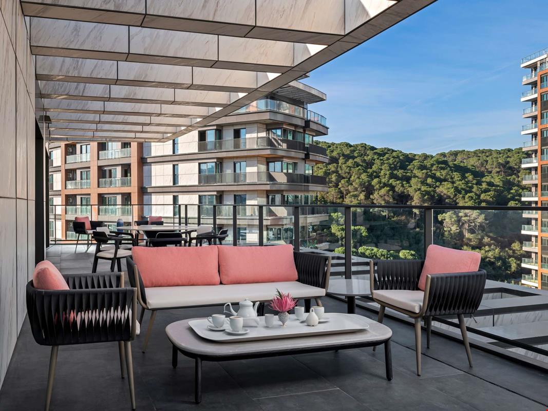 Deluxe Two Bedroom Suite with Terrace 2+1