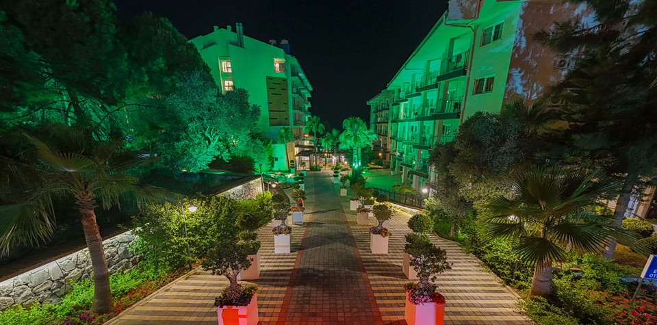 Ramada Resort Kusadası by Wyndham & Golf Hotel