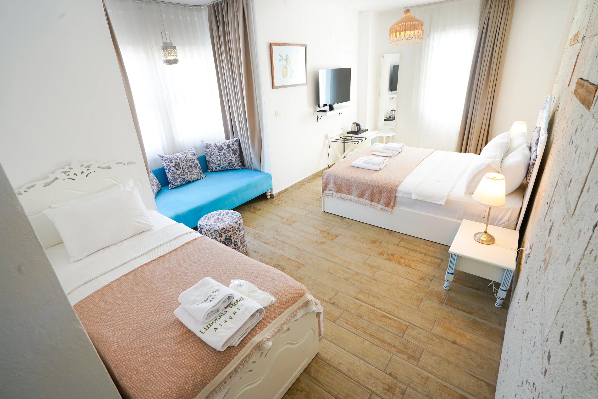 Executive Suit Oda