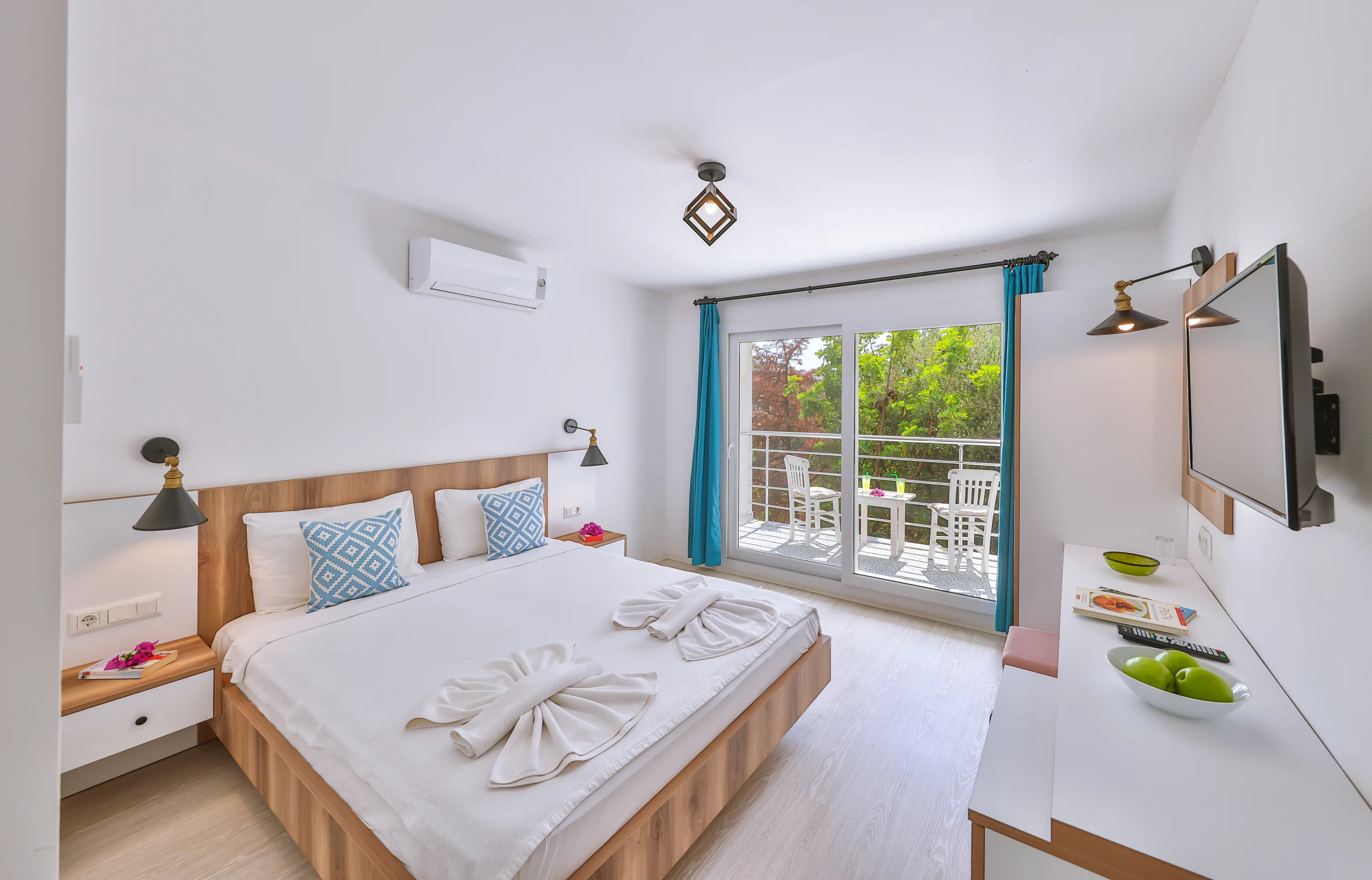 Standart Oda, Bahçe Manzaralı