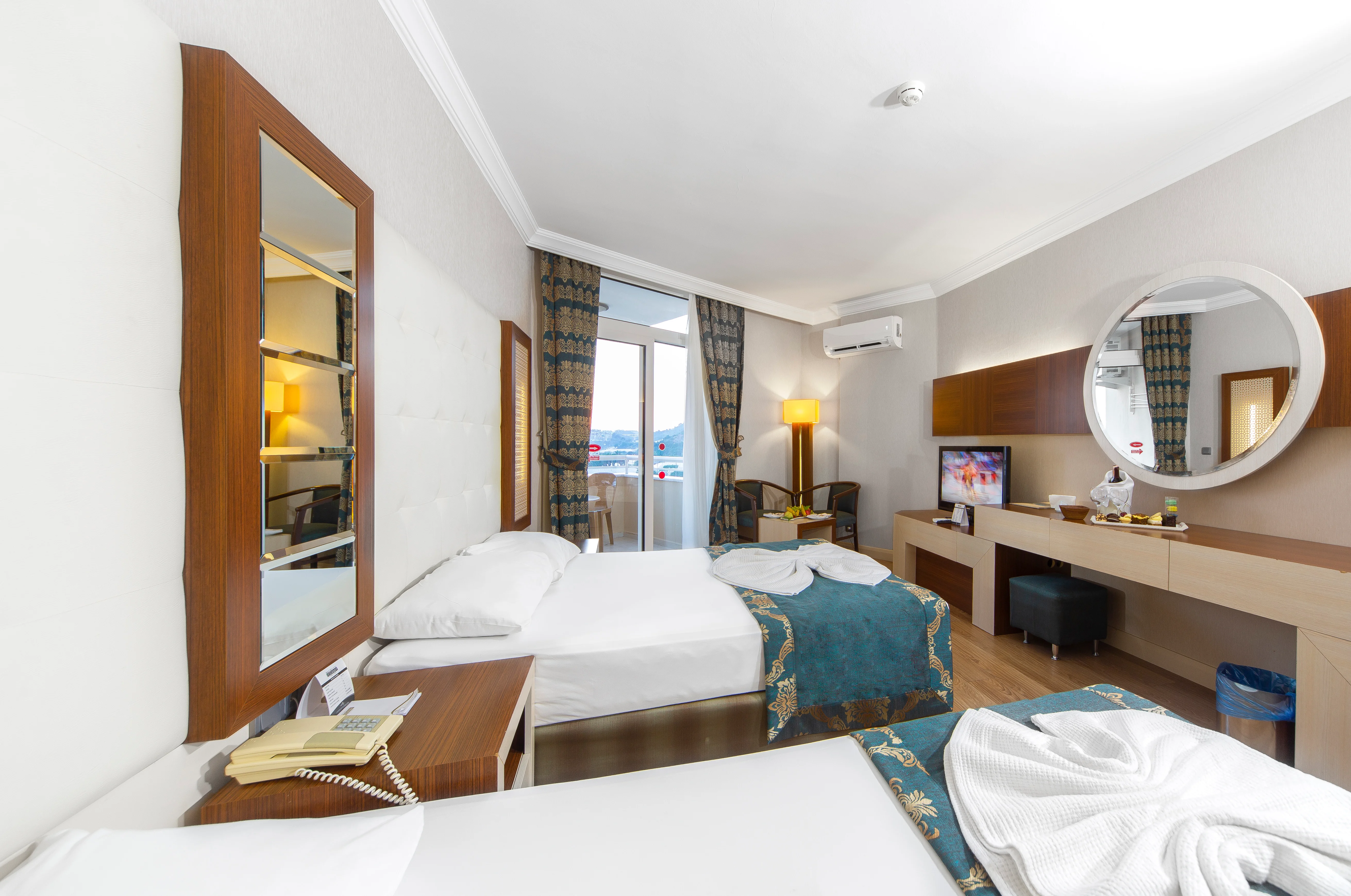Standard Room, Partial Bosphorus View