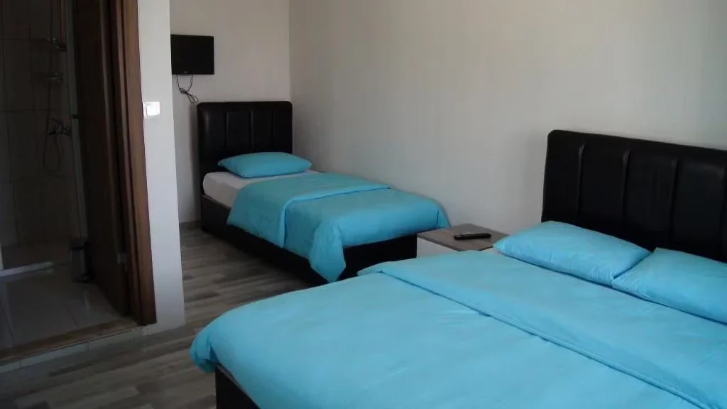 Economy Room (3 Person)