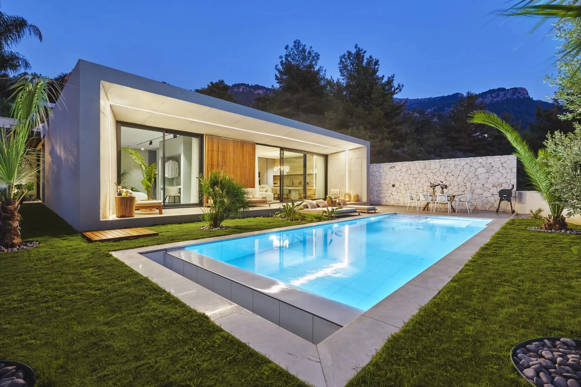 Bubo Dark Villa