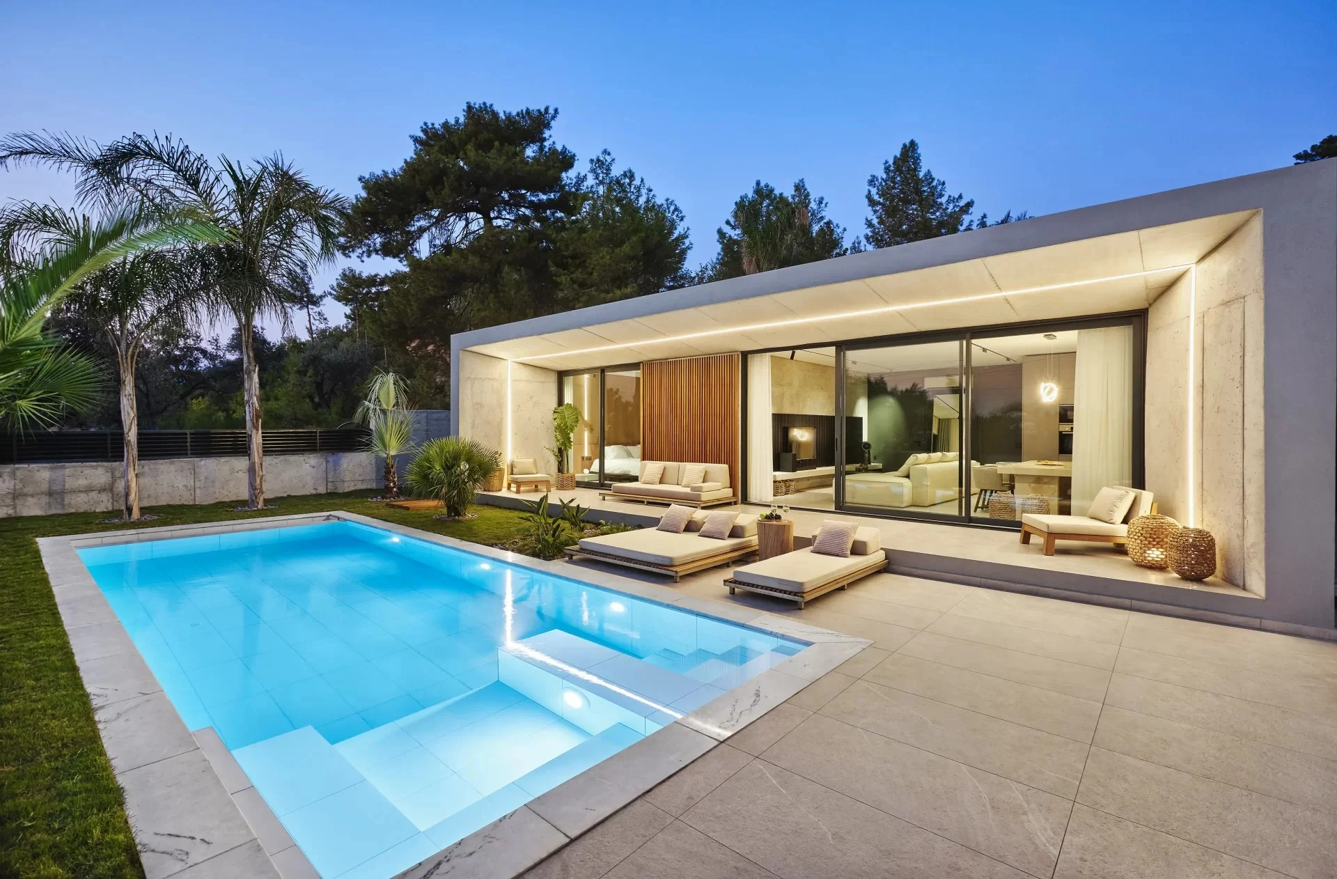 Bubo Grey Villa