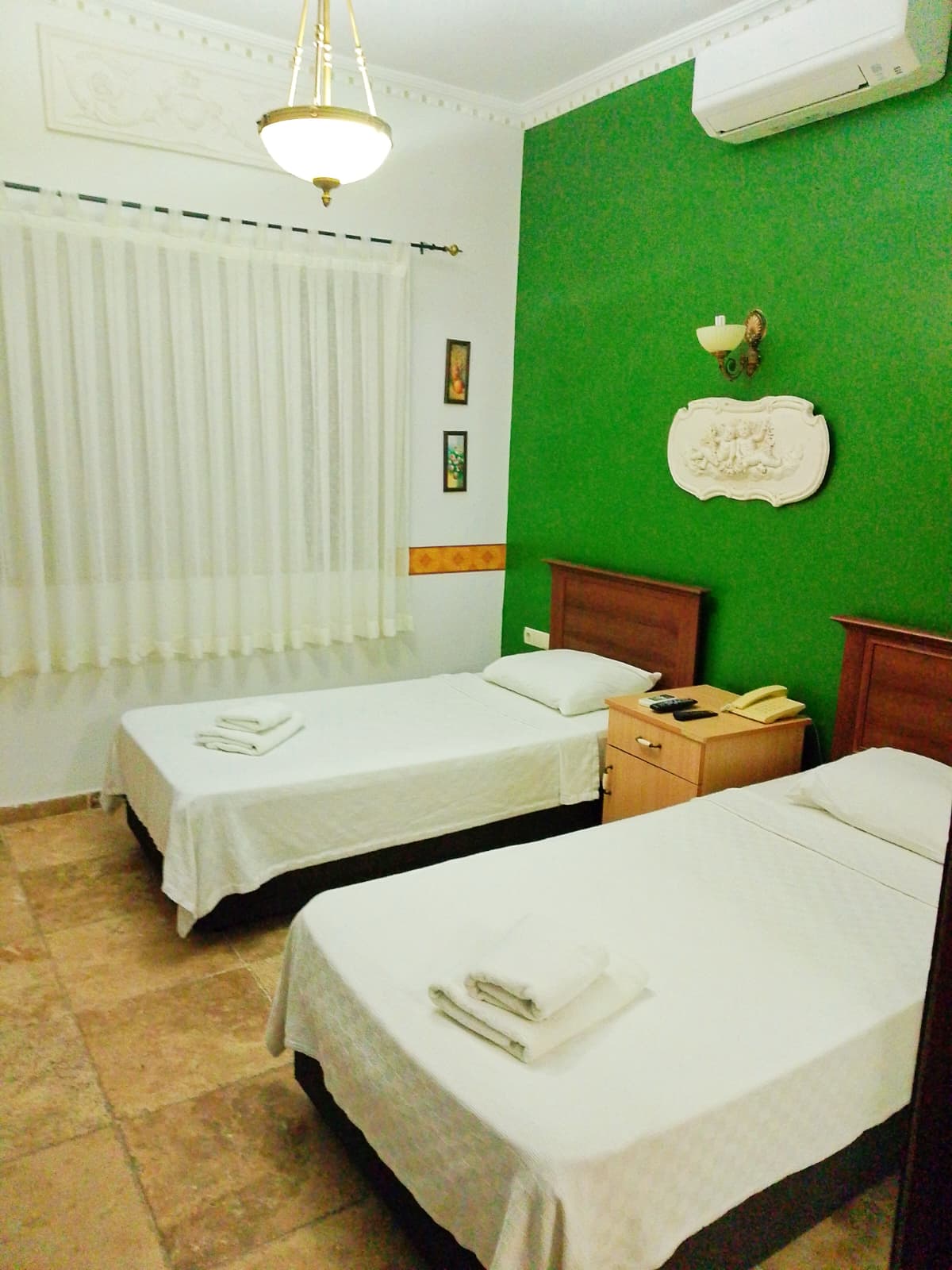 Iki Ayrı Yataklı Oda