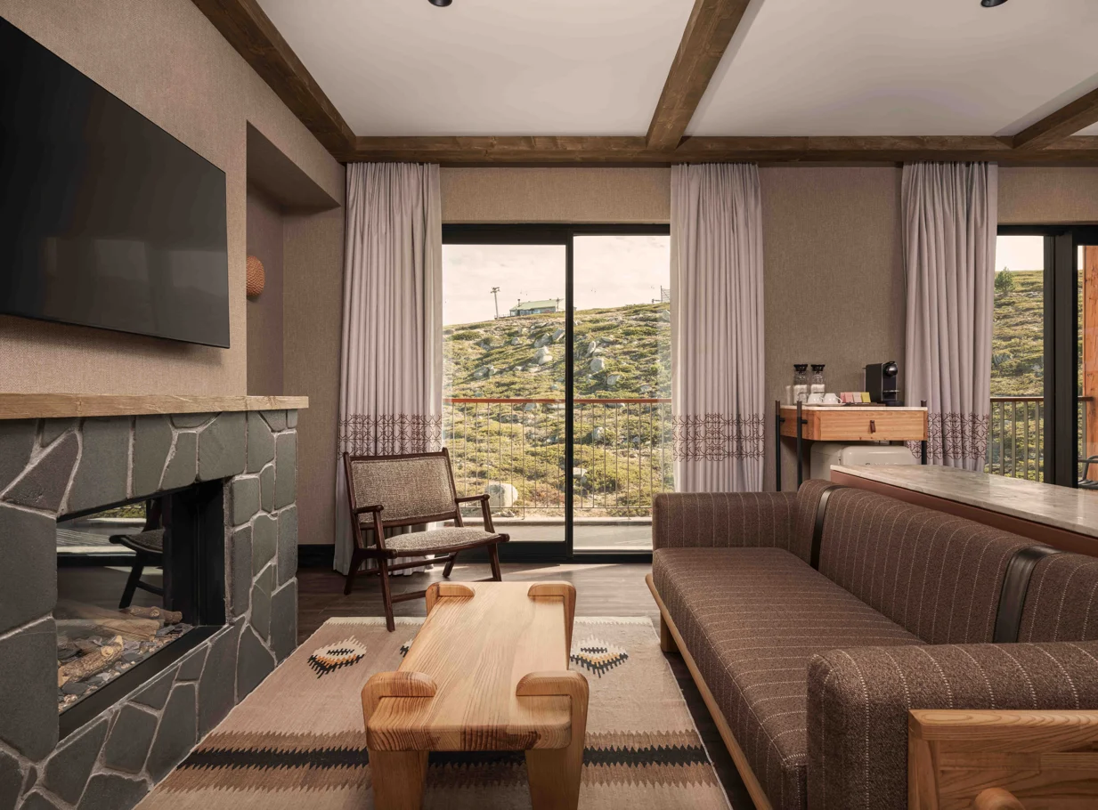 Corner Suite Room