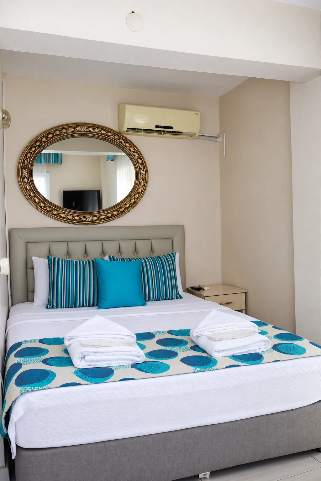 Standard Room, Partial Sea View (3 Person)
