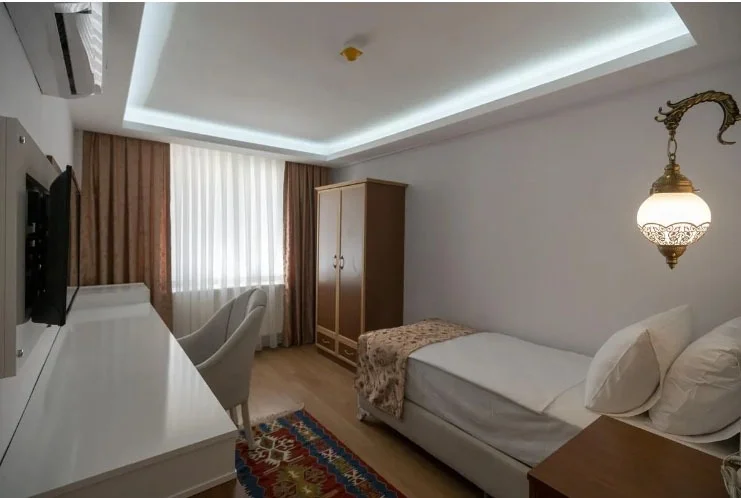 Single Room (1 Person)