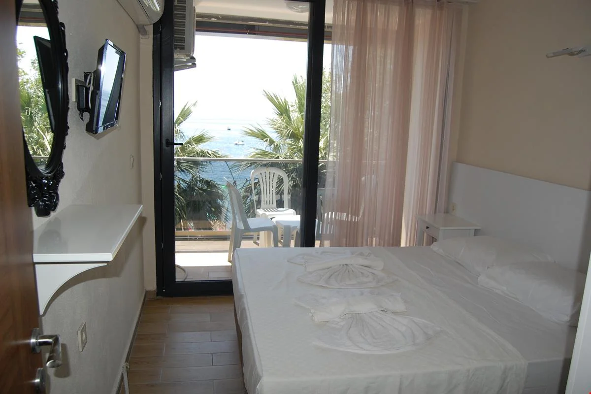 Family Room (5 Person)