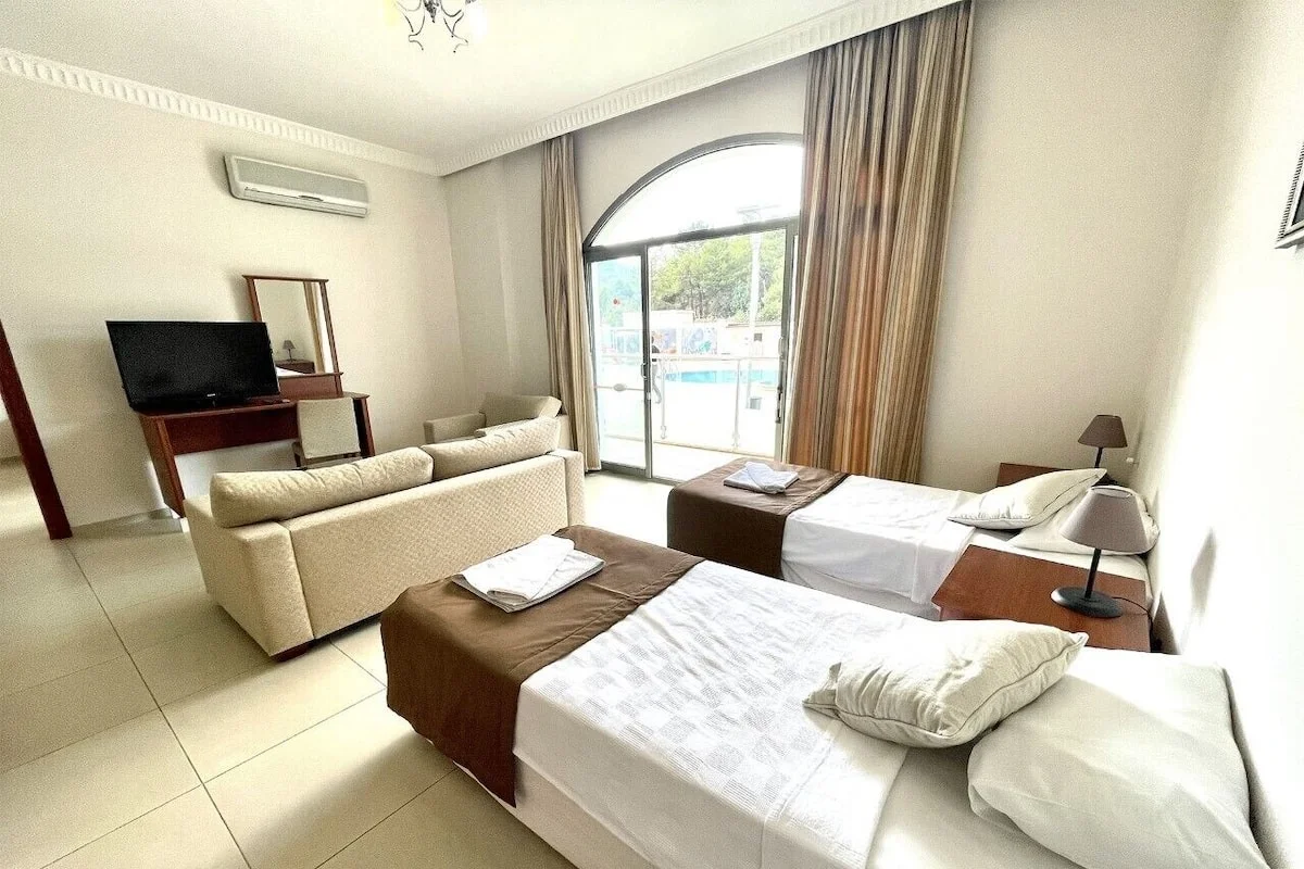 Family Room With Garden Or Street View