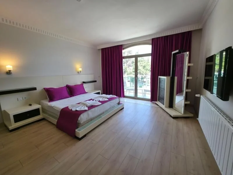 Family Apartment Flat Room, Garden View