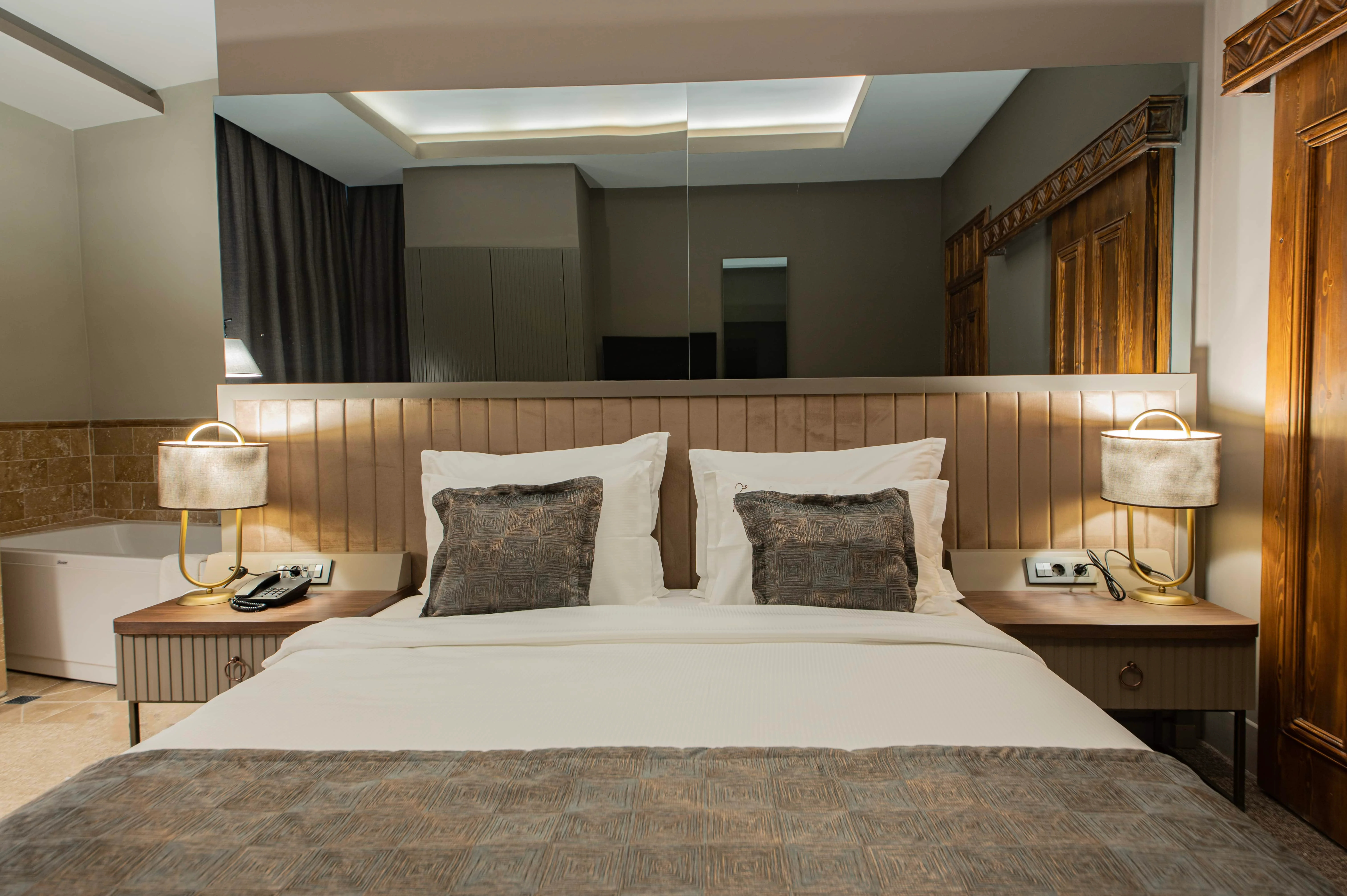 Deluxe Room (Jacuzzi)