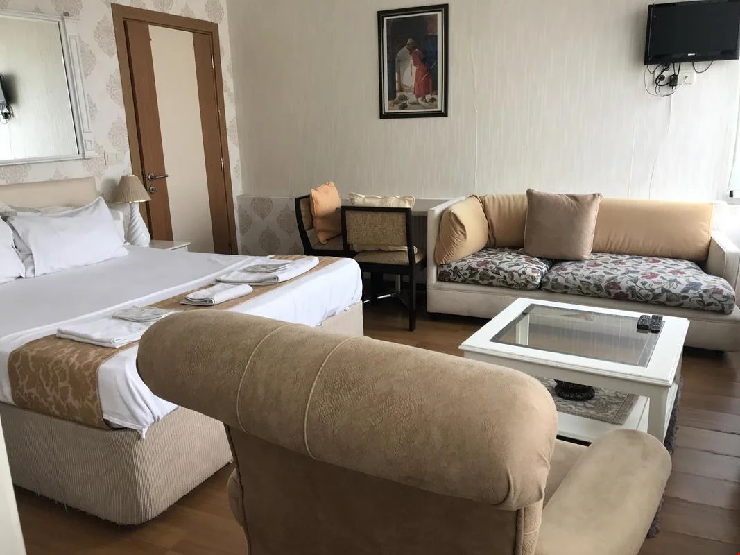 Suit Oda, Kısmi Deniz Manzaralı