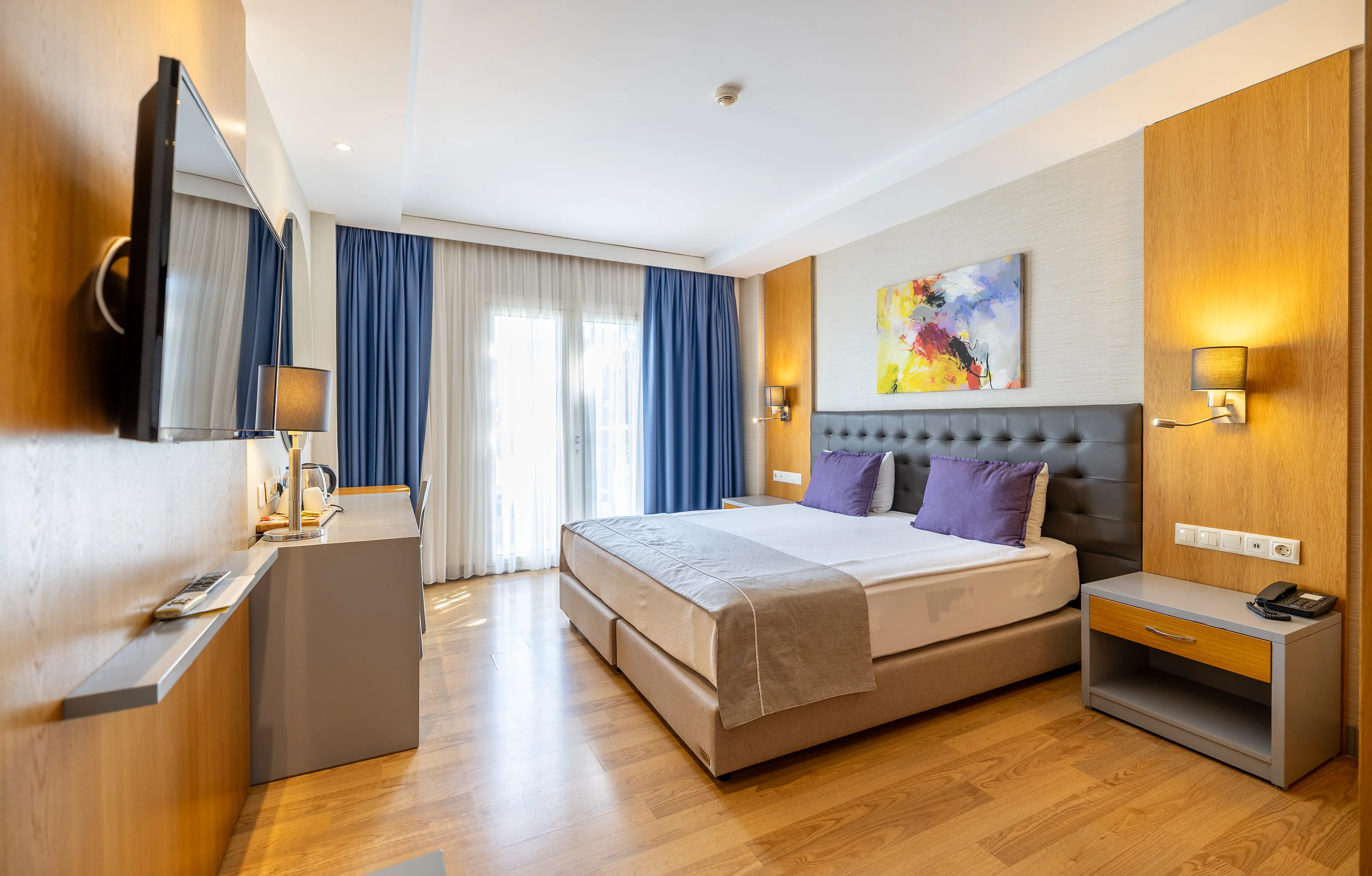 Deluxe Ana Bina Oda, Bahçe Manzaralı