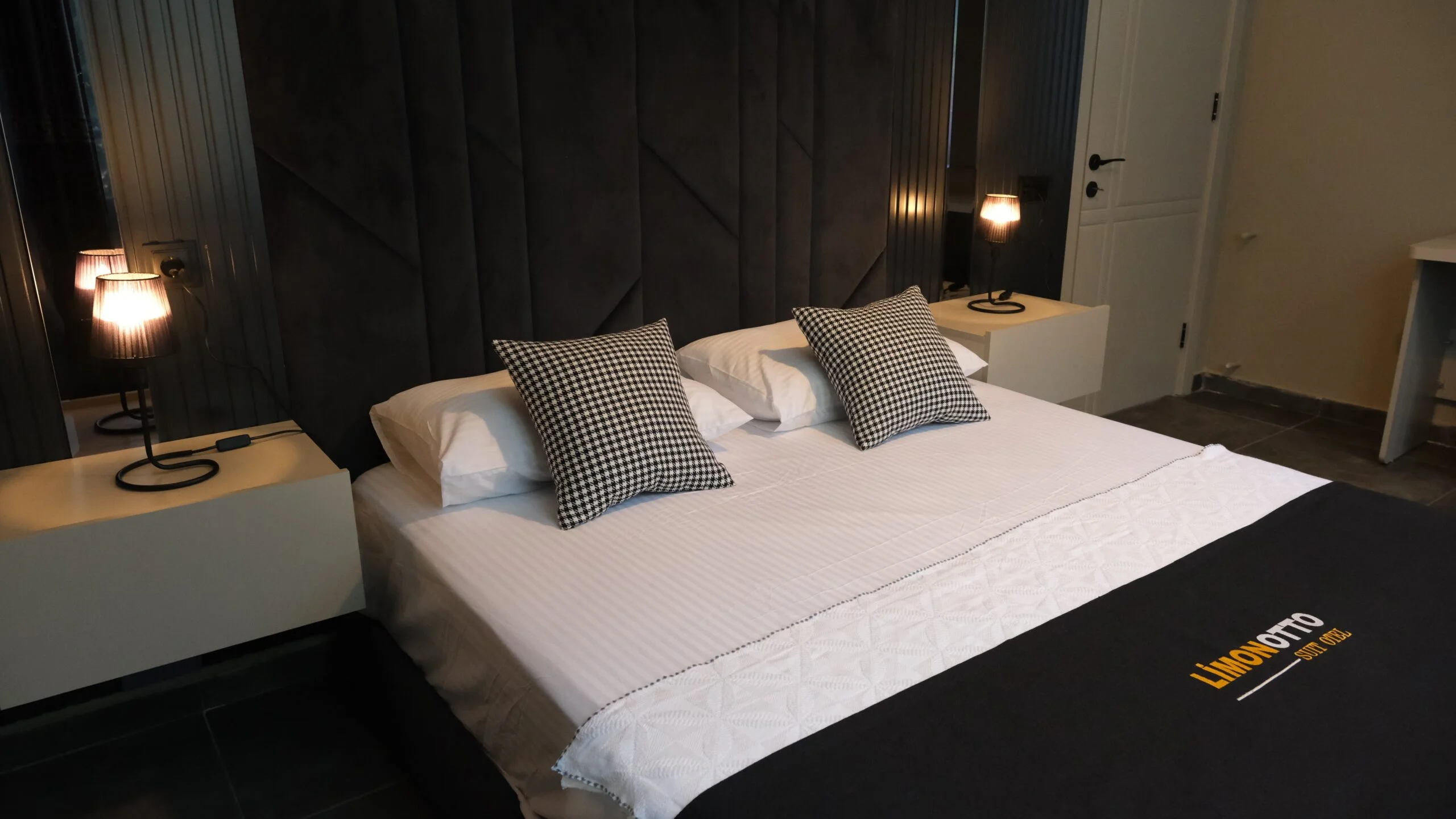Suite Room
