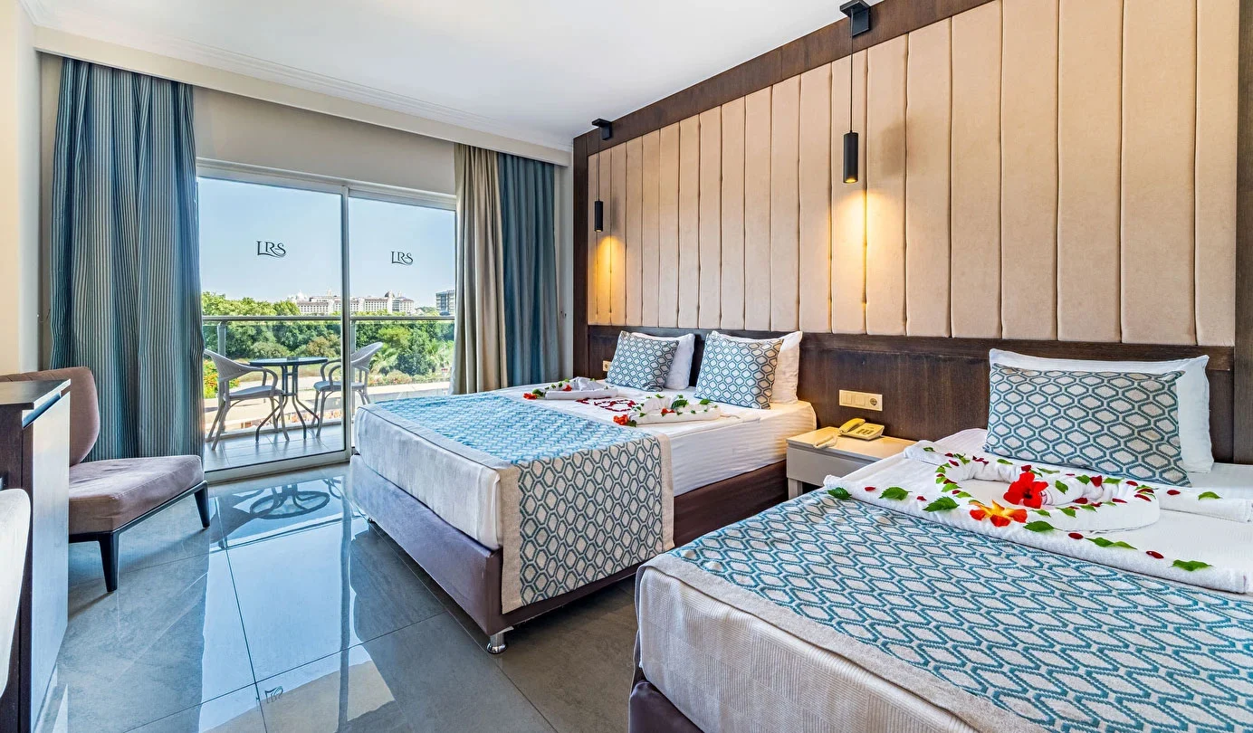 Standard Room, Land View