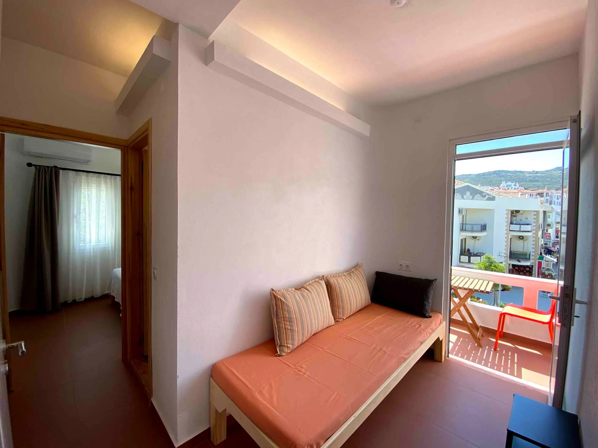 City View (3 Person, Balcony)