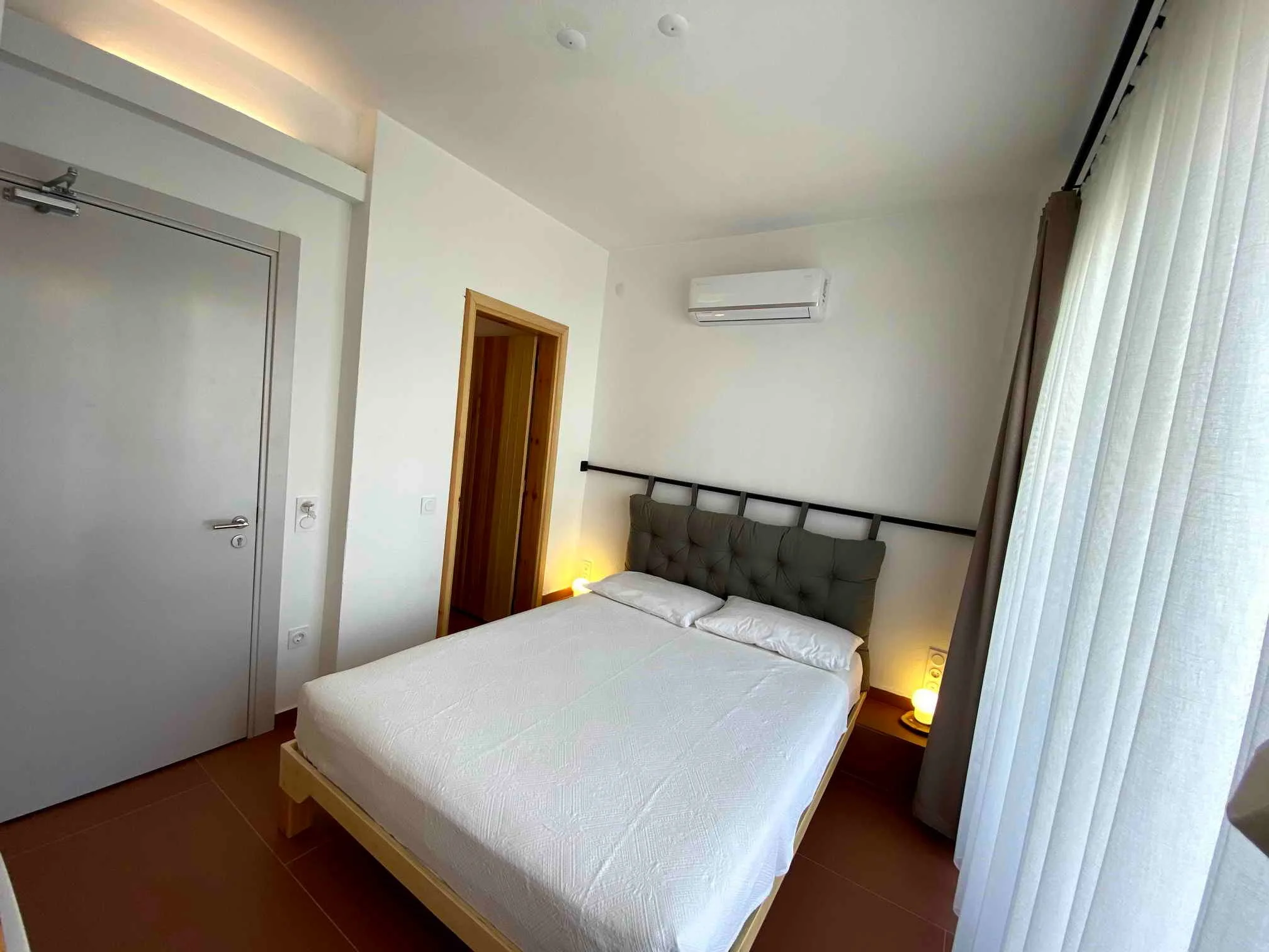 Has Balcony Room, City View