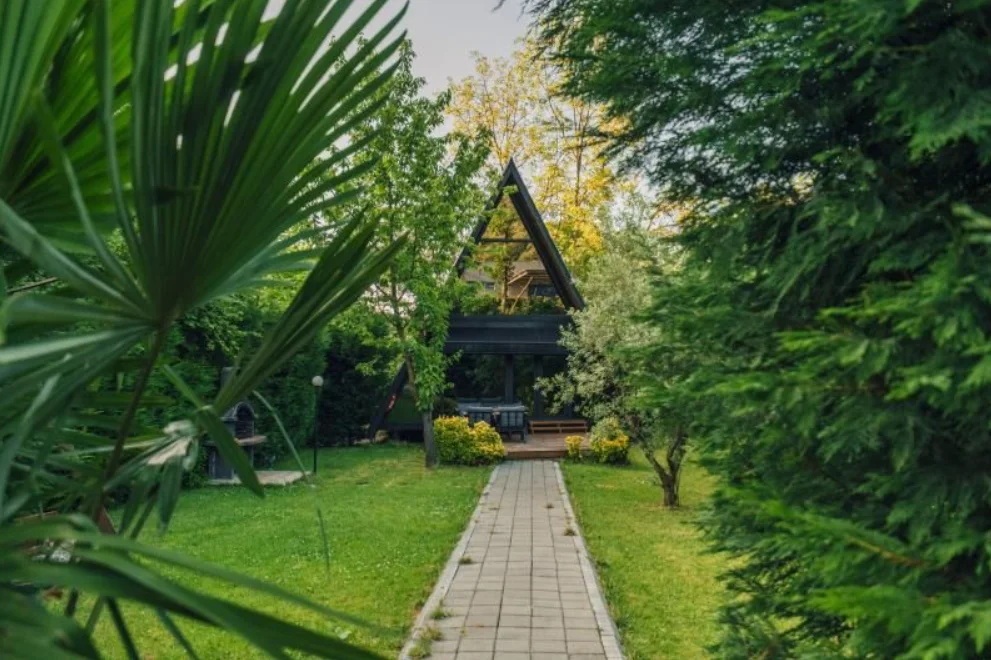 Bungalow Room, Garden View (4 Person, Balcony)