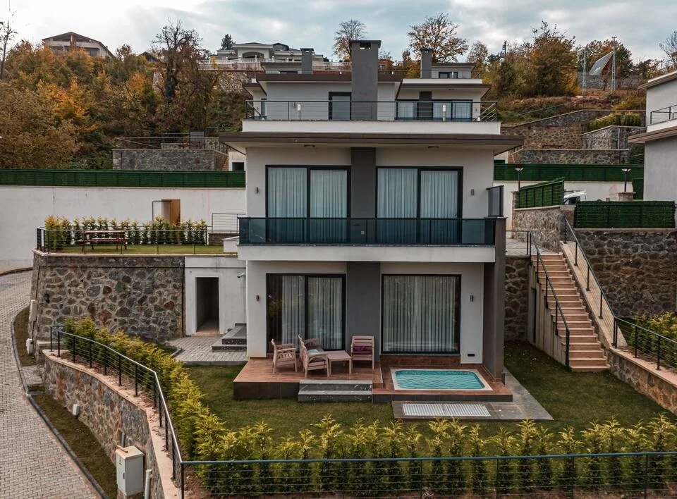 Villa, Lake View (Jacuzzi)