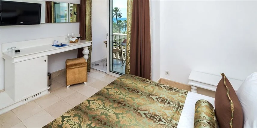 Standard Room, Partial Bosphorus View