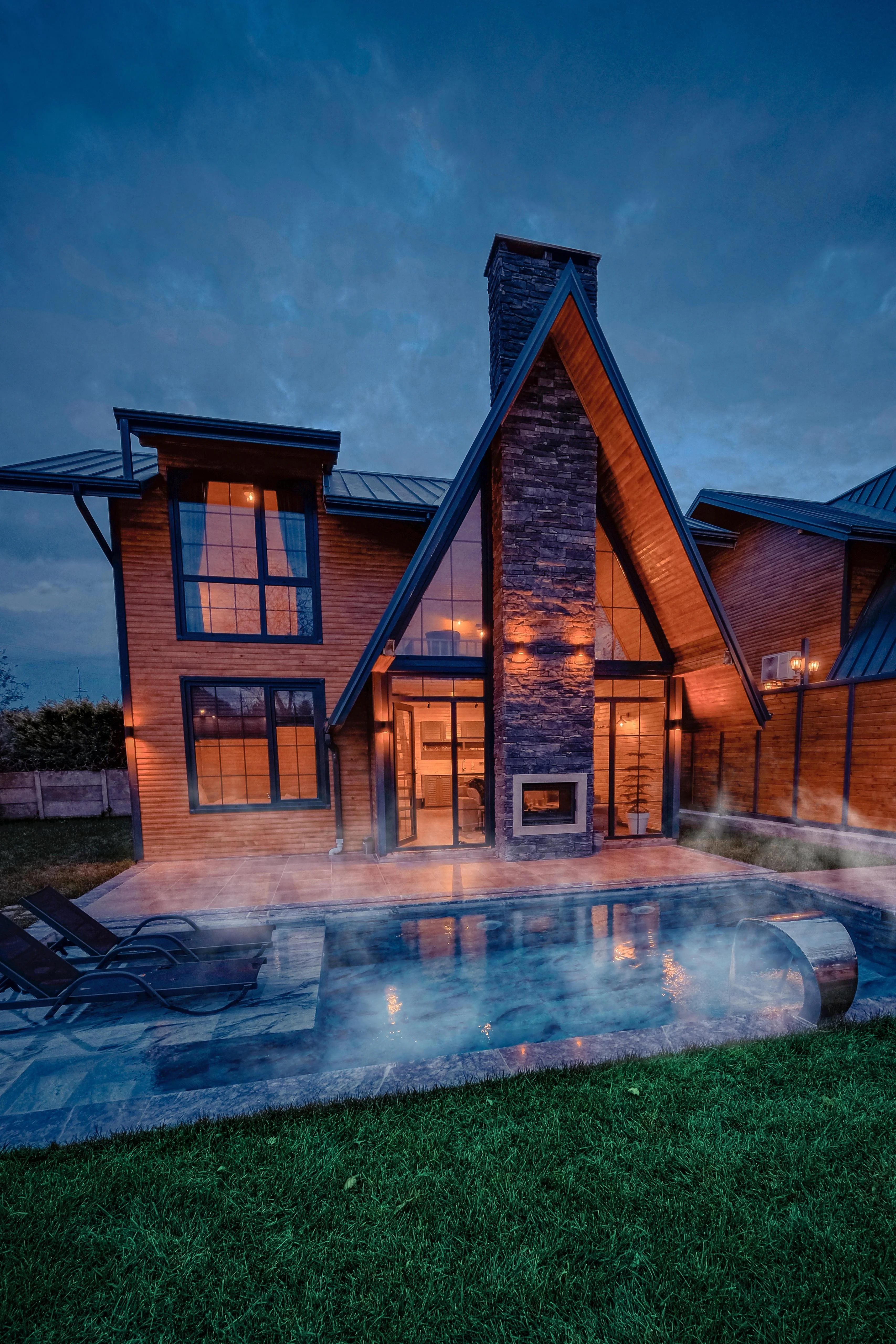 Deluxe Bungalow Room, Pool View (Jacuzzi)