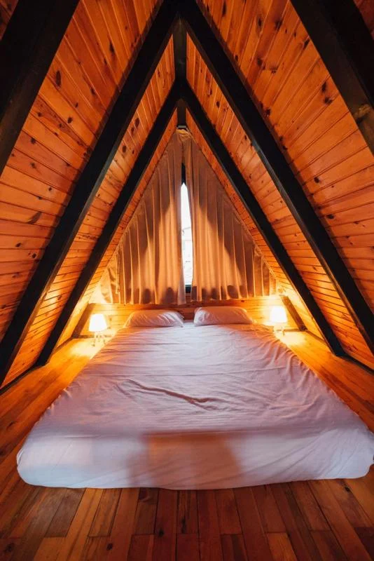 Bungalov Dubleks Oda, Havuz Manzaralı