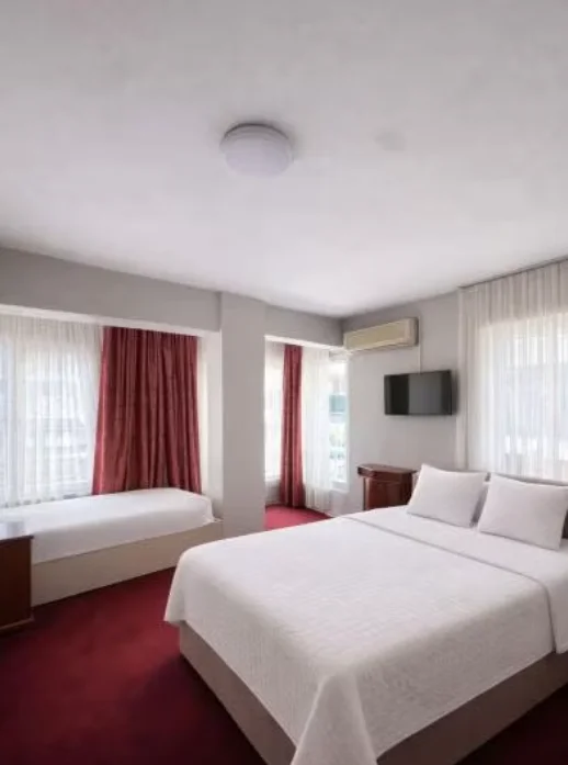 Triple, Şehir Manzaralı